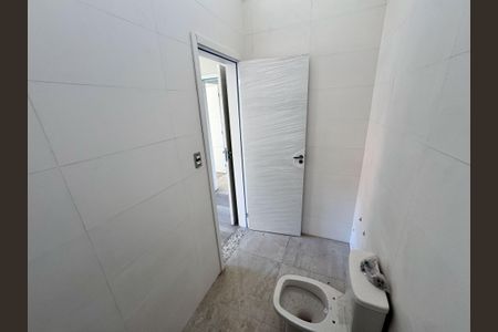 Casa à venda com 129m², 3 quartos e 2 vagas Casa à venda com 129m², 3 quartos e 2 vagasSuíte 2 Banheiro