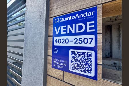 Casa à venda com 129m², 3 quartos e 2 vagas Casa à venda com 129m², 3 quartos e 2 vagasplaquinha fachada instalada