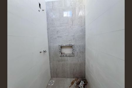 Casa à venda com 129m², 3 quartos e 2 vagas Casa à venda com 129m², 3 quartos e 2 vagasSuíte 2 Banheiro