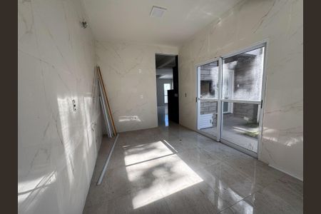 Casa à venda com 129m², 3 quartos e 2 vagas Casa à venda com 129m², 3 quartos e 2 vagasCozinha