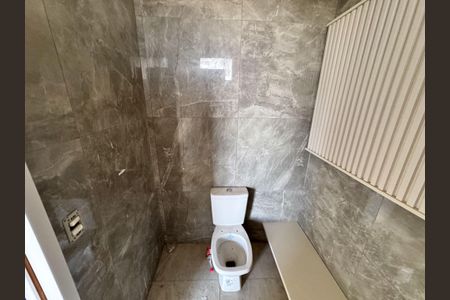 Casa à venda com 129m², 3 quartos e 2 vagasLavabo