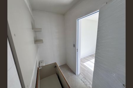 Casa à venda com 129m², 3 quartos e 2 vagasBanheiro Suíte 2