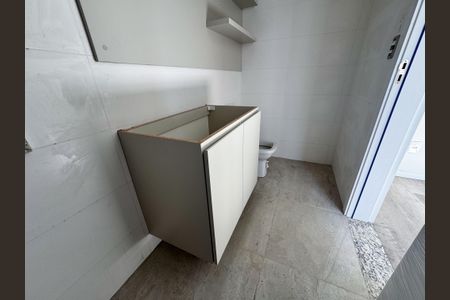 Casa à venda com 129m², 3 quartos e 2 vagasBanheiro Suíte 2