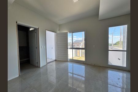 Casa à venda com 129m², 3 quartos e 2 vagasSala