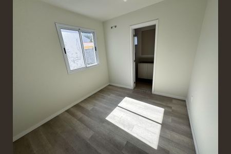 Casa à venda com 129m², 3 quartos e 2 vagasSuíte 2