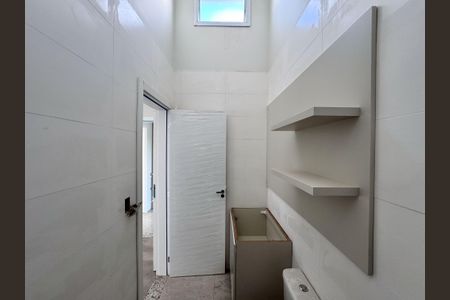 Casa à venda com 129m², 3 quartos e 2 vagasBanheiro Suíte 3