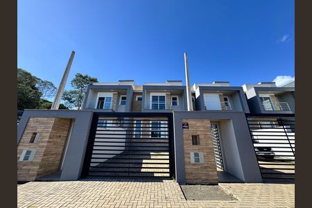 Casa à venda com 129m², 3 quartos e 2 vagasFachada 