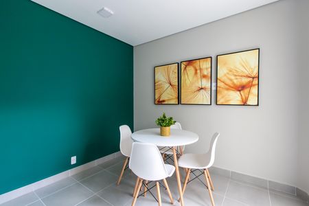 Apartamento para alugar com 32m², 2 quartos e sem vagaÁrea comum - Salão de festas