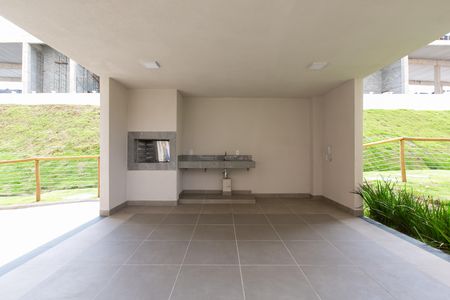 Apartamento para alugar com 32m², 2 quartos e sem vagaÁrea comum - Churrasqueira
