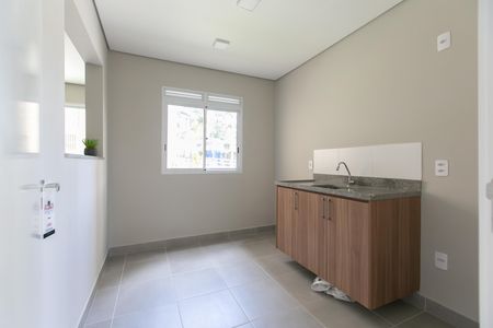 Apartamento para alugar com 32m², 2 quartos e sem vagaÁrea comum - Salão de festas