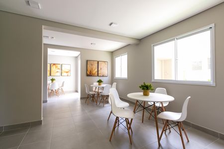 Apartamento para alugar com 32m², 2 quartos e sem vagaÁrea comum - Salão de festas