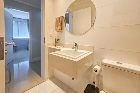 Apartamento para alugar com 180m², 3 quartos e 1 vagaBanheiro da Suíte 1