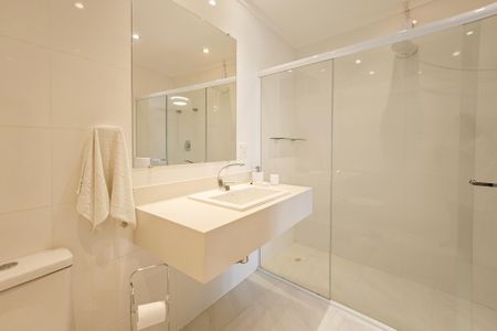 Apartamento para alugar com 180m², 3 quartos e 1 vagaBanheiro 