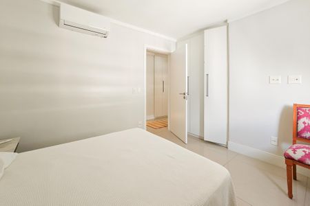 Apartamento para alugar com 180m², 3 quartos e 1 vagaQuarto 2