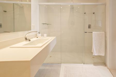 Apartamento para alugar com 180m², 3 quartos e 1 vagaBanheiro 