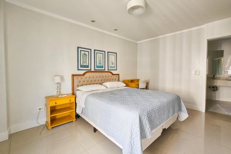 Apartamento para alugar com 180m², 3 quartos e 1 vagaSuíte 1