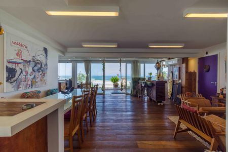 Apartamento à venda com 262m², 2 quartos e 2 vagasSala