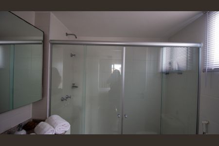 Apartamento à venda com 262m², 2 quartos e 2 vagasBanheiro da Suíte 1