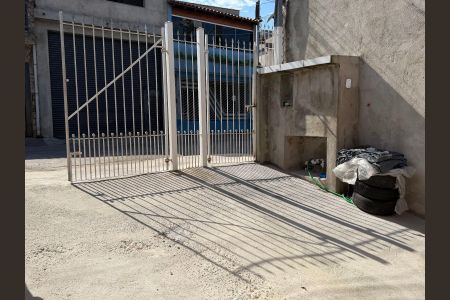 Garagem de casa à venda com 2 quartos, 66m² em Vila Princesa Isabel, São Paulo