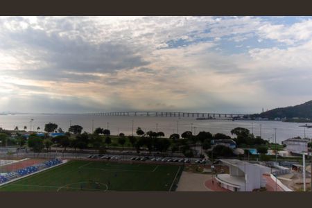 Apartamento à venda com 77m², 2 quartos e 2 vagasVista/Sacada/Sala