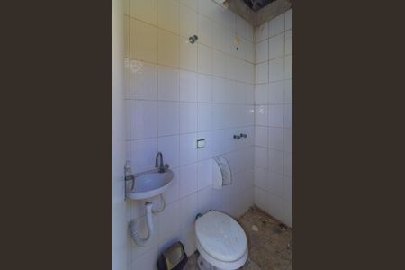 Casa à venda com 140m², 3 quartos e 3 vagasBanheiro de serviço