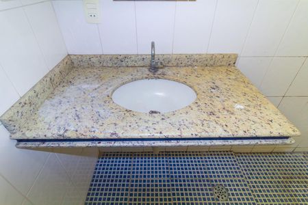 Casa à venda com 140m², 3 quartos e 3 vagasBanheiro 2