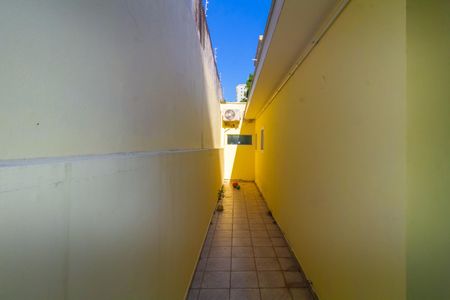 Casa à venda com 140m², 3 quartos e 3 vagasCorredor Externo