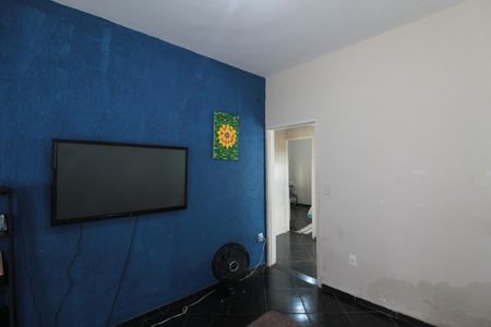 Casa à venda com 95m², 3 quartos e 3 vagasSala