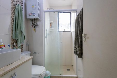 Apartamento à venda com 70m², 2 quartos e 1 vaga Apartamento à venda com 70m², 2 quartos e 1 vagaBanheiro Suite
