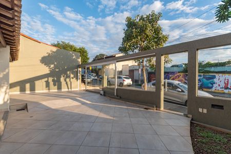 Casa para alugar com 210m², 4 quartos e 3 vagasEntrada