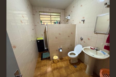 Casa à venda com 280m², 3 quartos e 6 vagas Casa à venda com 280m², 3 quartos e 6 vagasBanheiro