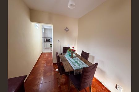 Casa à venda com 280m², 3 quartos e 6 vagas