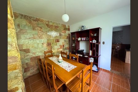 Casa à venda com 280m², 3 quartos e 6 vagas Casa à venda com 280m², 3 quartos e 6 vagasCopa