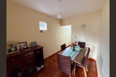 Casa à venda com 280m², 3 quartos e 6 vagas