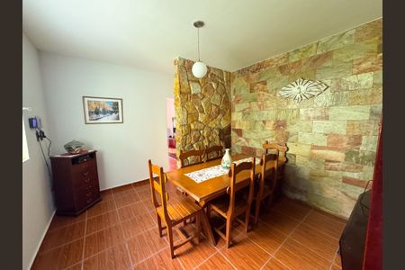 Casa à venda com 280m², 3 quartos e 6 vagas Casa à venda com 280m², 3 quartos e 6 vagasCopa