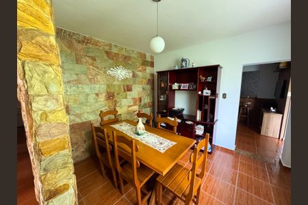 Casa à venda com 280m², 3 quartos e 6 vagas Casa à venda com 280m², 3 quartos e 6 vagasCopa