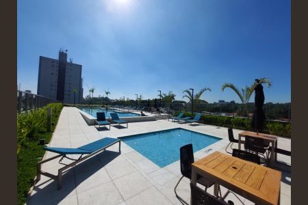 Studio à venda com 25m², 1 quarto e sem vagaÁrea comum - Piscina