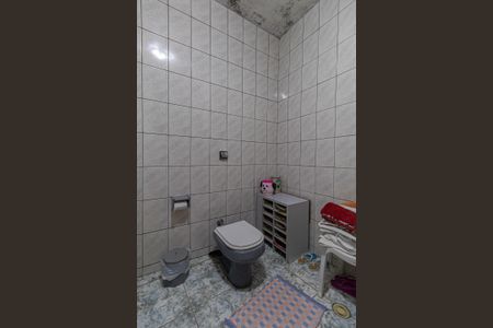 Casa à venda com 261m², 3 quartos e 2 vagasBanheiro 1