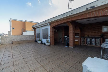 Casa à venda com 261m², 3 quartos e 2 vagasVaranda 