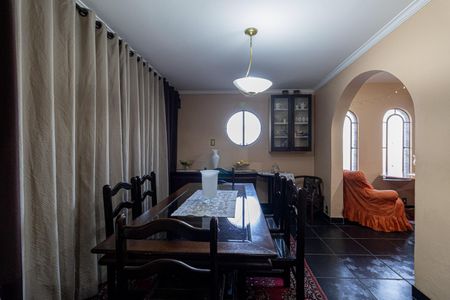 Casa à venda com 261m², 3 quartos e 2 vagasSala de Jantar 