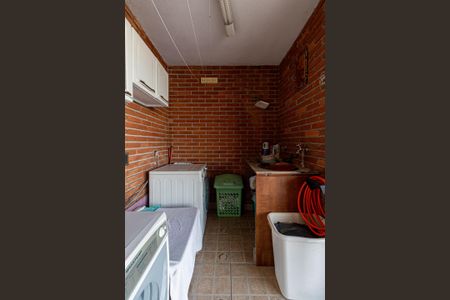 Casa à venda com 261m², 3 quartos e 2 vagasÁrea de Serviço