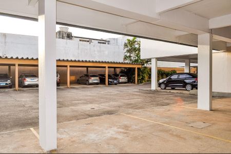 Apartamento à venda com 77m², 2 quartos e 1 vagaÁrea comum