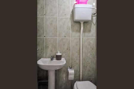 Apartamento à venda com 77m², 2 quartos e 1 vagaBanheiro de Serviço