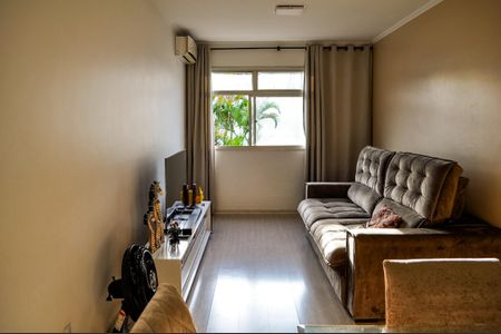 Apartamento à venda com 77m², 2 quartos e 1 vagaSala