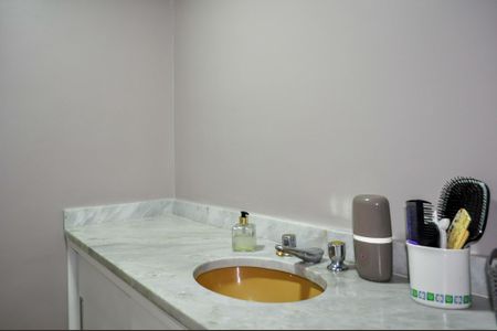 Apartamento à venda com 77m², 2 quartos e 1 vagaBanheiro