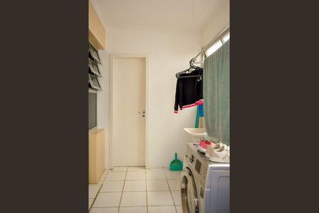 Apartamento à venda com 77m², 2 quartos e 1 vagaÁrea de Serviço