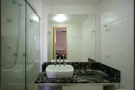 Apartamento para alugar com 81m², 2 quartos e 2 vagasBanheiro da suite 
