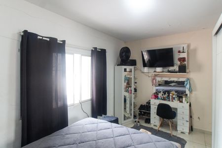 Casa à venda com 152m², 3 quartos e 2 vagasSuíte