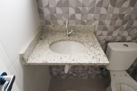 Apartamento para alugar com 41m², 2 quartos e sem vagaBanheiro Social