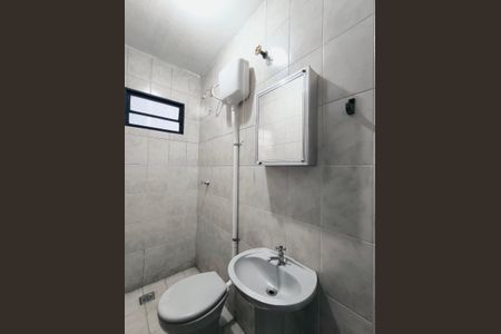 Casa para alugar com 212m², 3 quartos e 2 vagasBanheiro de Serviço